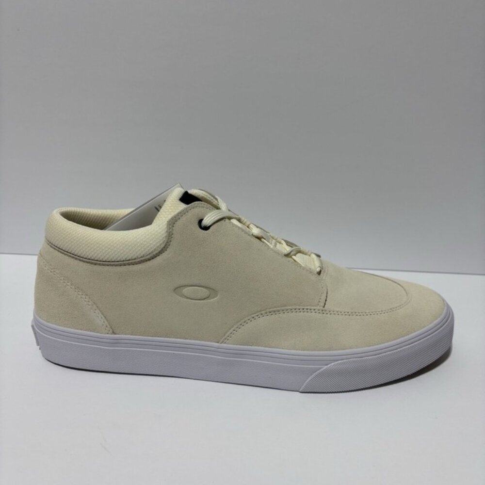 Oakley Men’s Banks Low Canvas Sneakers White, Size 13 D